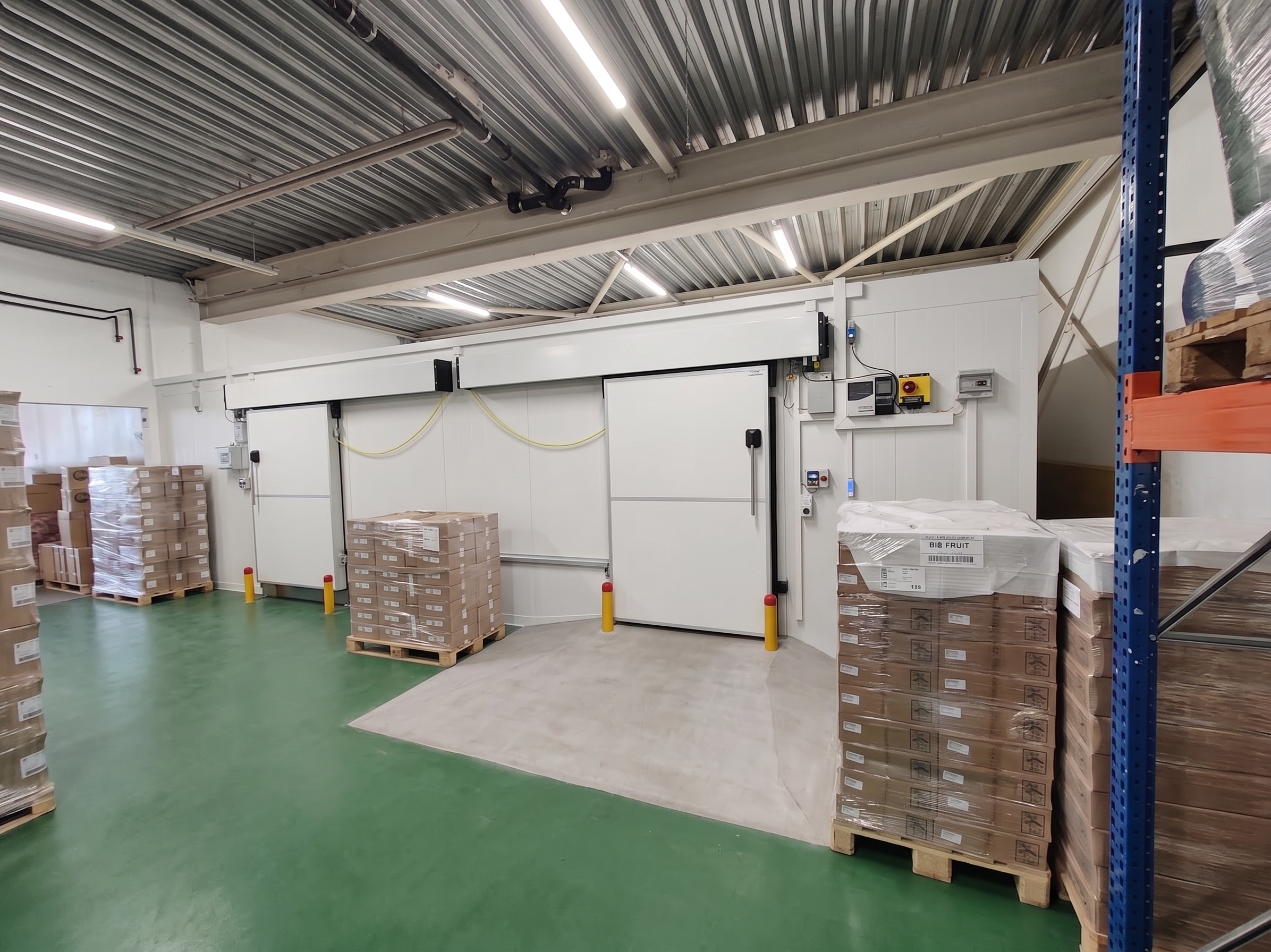 Chambres froides professionnelles avec portes coulissantes