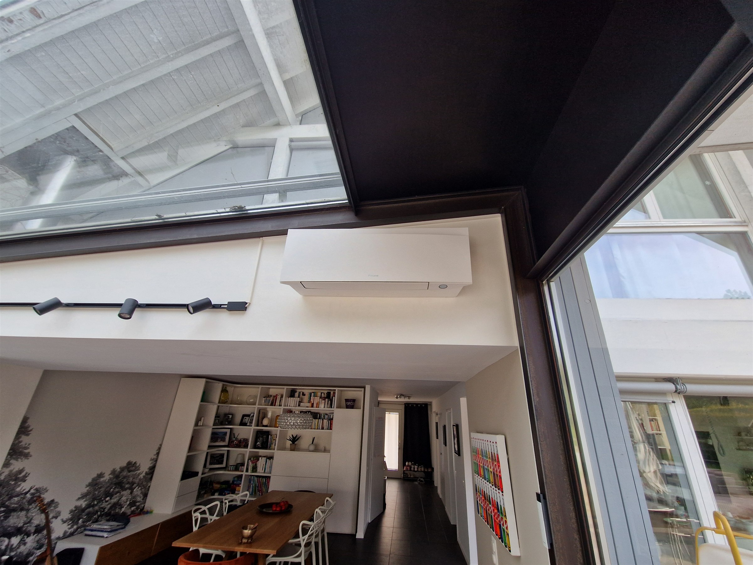 Intégration dans une pièce contemporaine